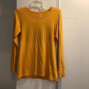 Mustard yellow long-sleeve tee